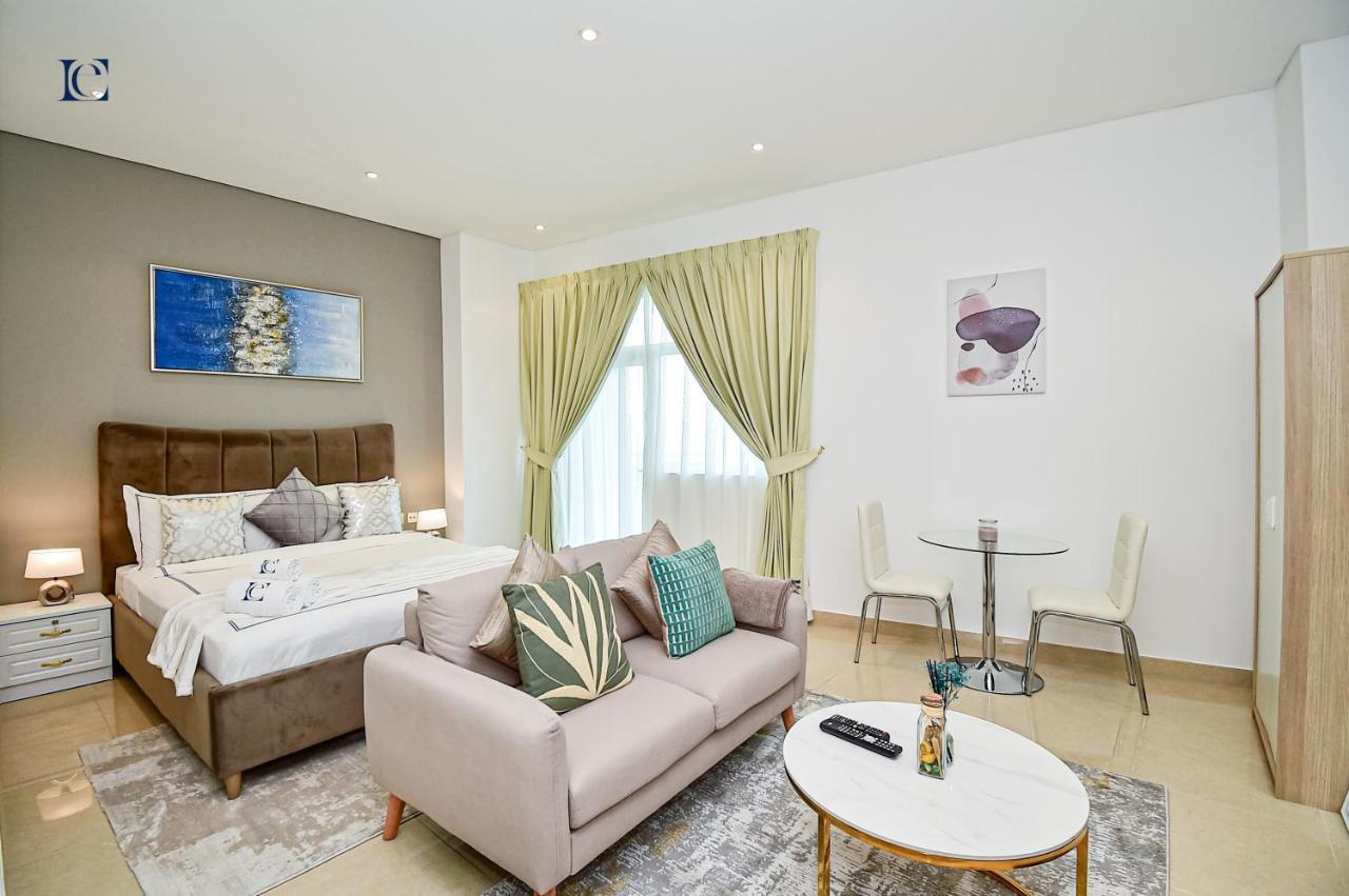 Luxury Escapes - Budget Studio With Balcony, Yacht Bay Marina Dubaj Kültér fotó
